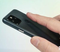 La capteur d'empreintes au dos du Pixel 5 // Source : Arnaud Gelineau pour Frandroid