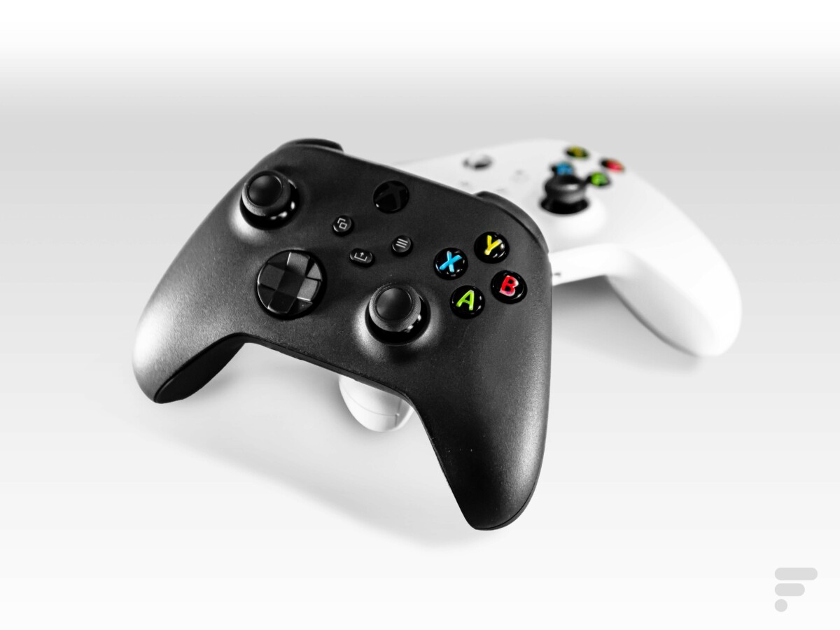 La nouvelle manette Xbox Wireless Controller // Source : Arnaud Gelineau - Frandroid La nouvelle manette Xbox Wireless Controller // Source : Arnaud Gelineau - Frandroid