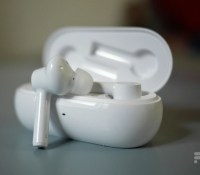 Les OnePlus Buds Z // Source : Frandroid