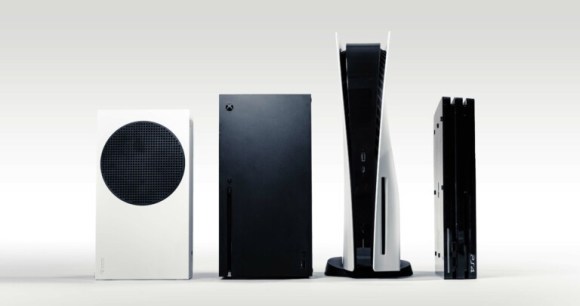 De gauche à droite : Xbox Series S, Xbox Series X, PS5, PS4 Pro // Source : Frandroid / Arnaud GELINEAU De gauche à droite : Xbox Series S, Xbox Series X, PS5, PS4 Pro // Source : Frandroid / Arnaud GELINEAU