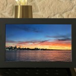 Meural : on a essayé le cadre photo de Netgear qui devient un tableau d&rsquo;artiste