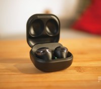 Les écouteurs Samsung Galaxy Buds Pro proposent un son de très bonne facture // Source : Frandroid