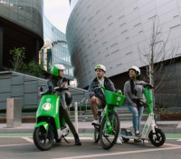 Les scooters électriques Lime, c'est pour le printemps 2021 // Source : Lime