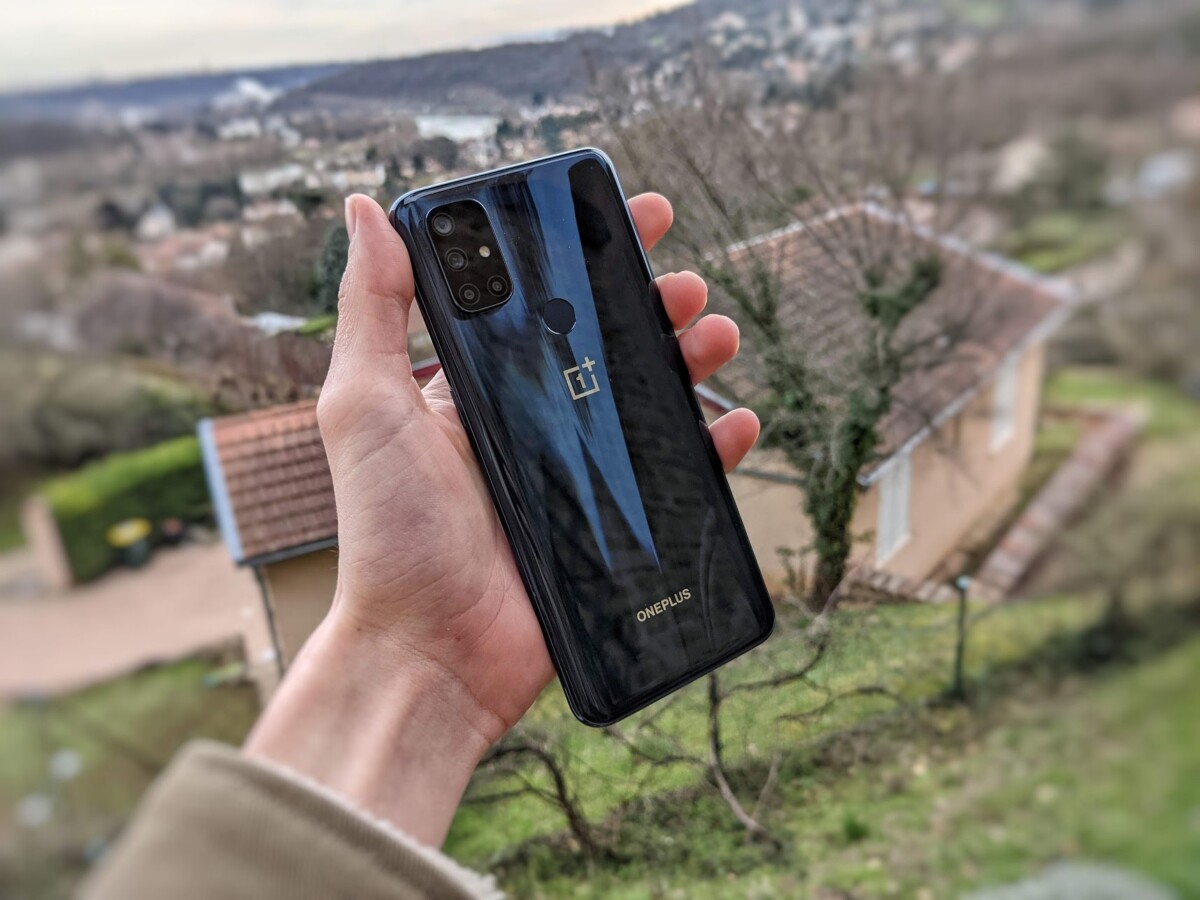 Le OnePlus Nord N10 5G // Source : Maxime Grosjean pour Frandroid Le OnePlus Nord N10 5G // Source : Maxime Grosjean pour Frandroid