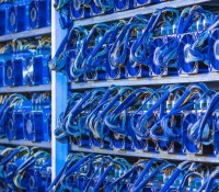 D'énormes usines de mining ont été construite