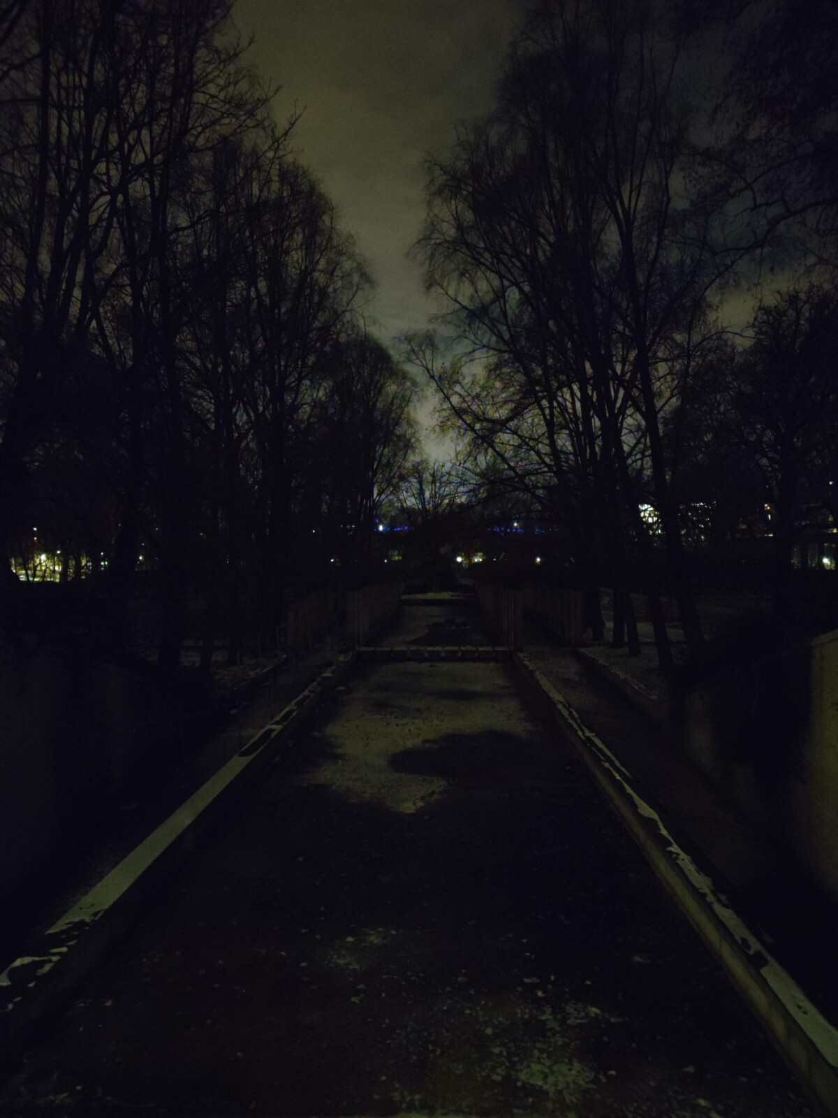 Sans le monde nuit Sans le monde nuit