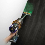 Dyson V15 Detect : l&rsquo;innovation passe par un laser pour faire briller la poussière