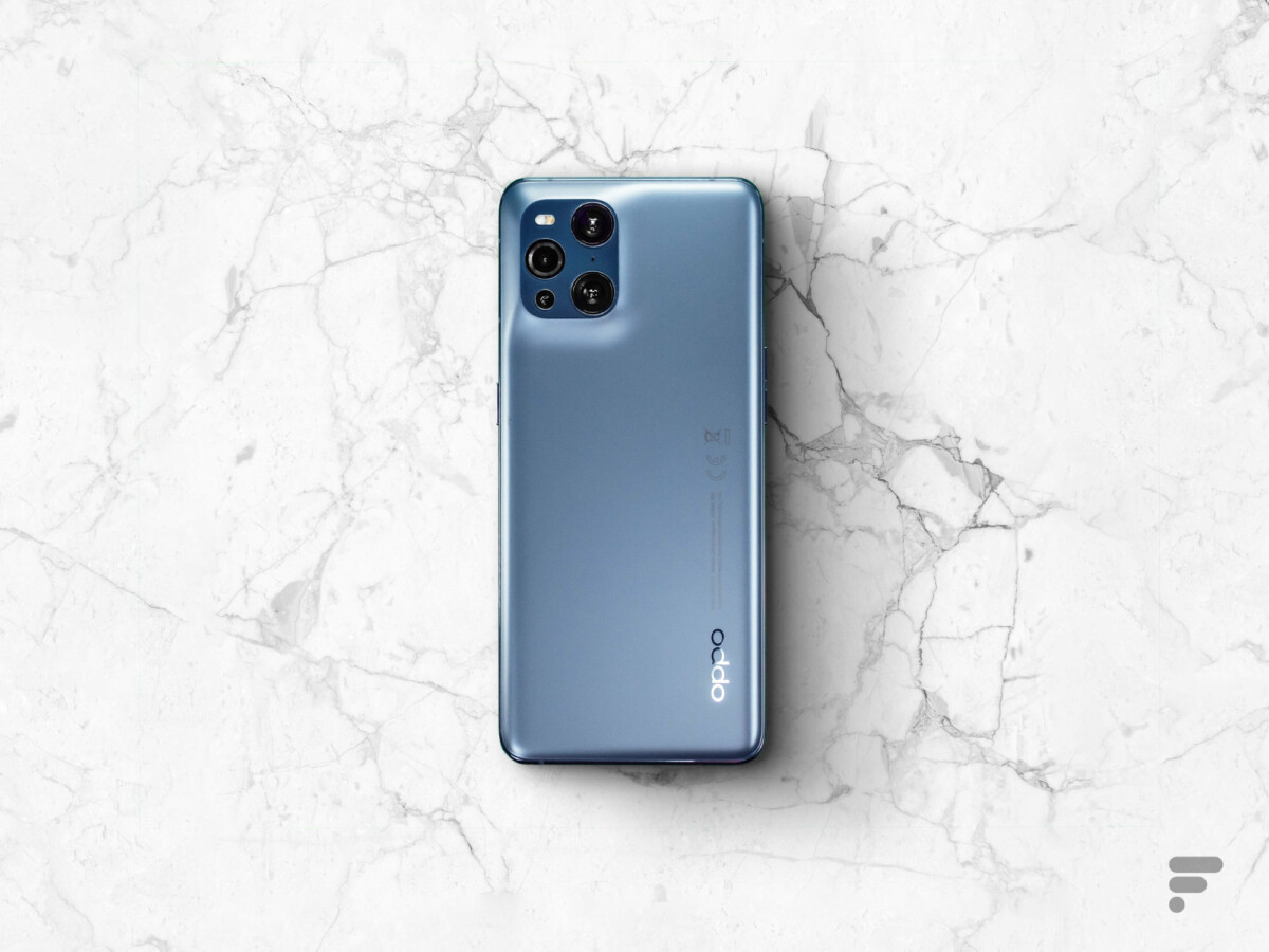 L'Oppo Find X3 Pro vu de dos // Source : Arnaud Gelineau - Frandroid L'Oppo Find X3 Pro vu de dos // Source : Arnaud Gelineau - Frandroid