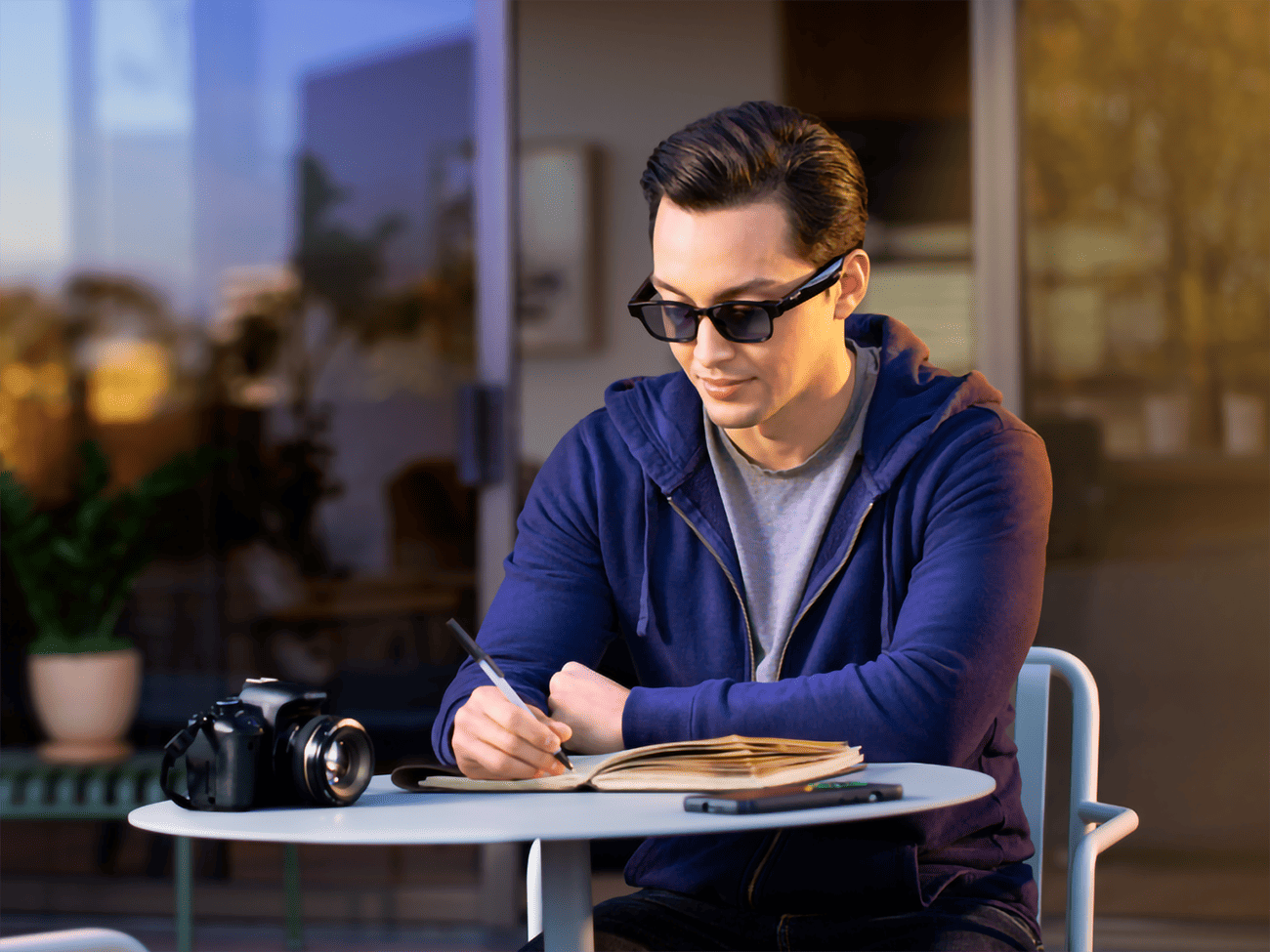 Les lunettes connectées Razer Anzu