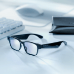 Razer Anzu : des lunettes connectées pour soigner ses yeux et écouter sa musique Razer Anzu : des lunettes connectées pour soigner ses yeux et écouter sa musique