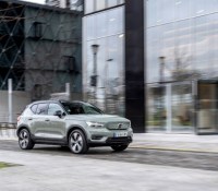 Le Volvo XC40 Recharge Twin / Source : ACE Team pour Volvo Cars France Le Volvo XC40 Recharge Twin / Source : ACE Team pour Volvo Cars France