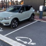 Voitures électriques : quand seront-elles enfin au même prix que les thermiques ?
