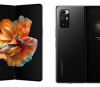 Le Xiaomi Mi Mix Fold déplié vu de face et de dos // Source : Xiaomi