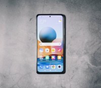 La face avant du Xiaomi Redmi Note 10 Pro // Source : Arnaud Gelineau - Frandroid La face avant du Xiaomi Redmi Note 10 Pro // Source : Arnaud Gelineau - Frandroid