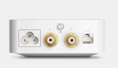 Les connectiques du hub Arch en supplément // Source : Devialet
