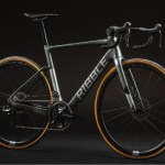 Ce vélo électrique tout en carbone ne pèse que 10,5 kilos