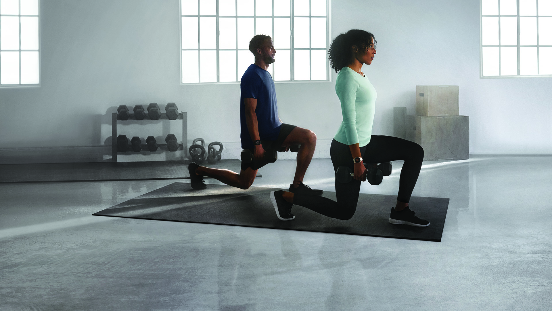 Même pendant vos activités physiques, la Garmin Venu 2 vous suivra.