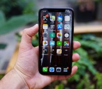 L'iPhone 11 à sa sortie faisait figure de grand téléphone. // Source : Frandroid