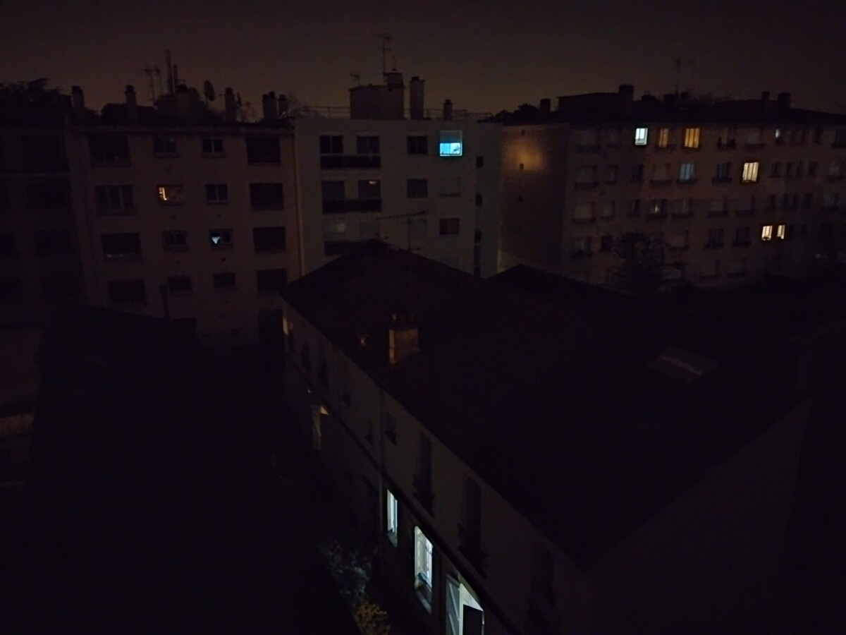 Avec mode nuit Avec mode nuit