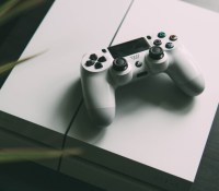Un code d’erreur provoque la colère des joueurs leur bloquant l’accès aux jeux PS4. // Source : Unplash / Nikita Kachanovsky