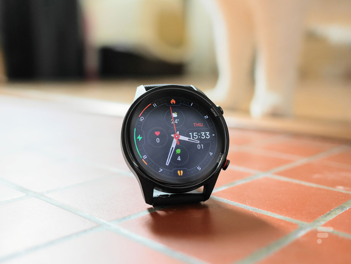 La montre Xiaomi Mi Watch // Source : Frandroid La montre Xiaomi Mi Watch // Source : Frandroid