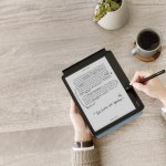 Cette liseuse Kobo vous laisse gribouiller et annoter vos textes comme sur un vrai livre Cette liseuse Kobo vous laisse gribouiller et annoter vos textes comme sur un vrai livre