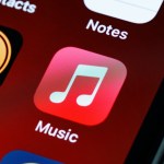 L'application Apple Music sur smartphone // Source : Brett Jordan - Unsplash