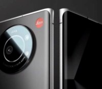 Voici le Leitz Phone 1, le premier smartphone de Leica... qui est aussi un Sharp Aquos R6 déguisé // Source : Engadget Japan