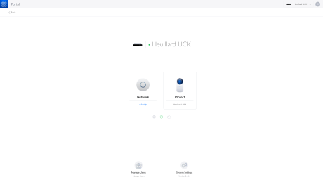 Une seule console peut embarquer plusieurs "applications". La Cloud Key Gen2 Plus par exemple propose UniFi Network, UniFi Protect, UniFi Access et UniFi Talk.