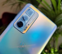 Le module photo du Motorola Edge 20 Pro // Source : Frandroid