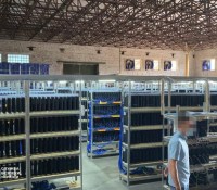 Près de 3800 consoles ont été trouvées dans une cryptoferme en Ukraine. // Source : SBU