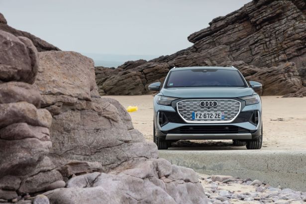 AudiQ4e-tron-54