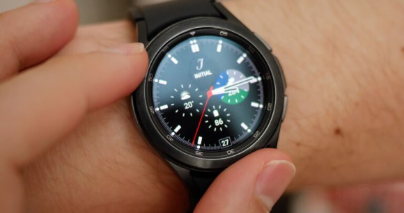 La Samsung Galaxy Watch 4 Classic pour illustration // Source : Frandroid La Samsung Galaxy Watch 4 Classic pour illustration // Source : Frandroid
