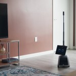 Astro : le petit robot d&rsquo;Amazon aurait tendance à se jeter dans les escaliers