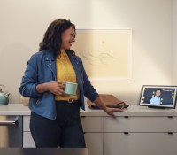 L'Echo Show 15 veut se positionner au coeur du foyer // Source : Amazon