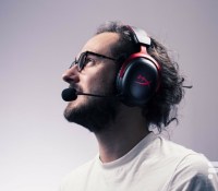 Le casque gaming HyperX Cloud II // Source : Frandroid - Arnaud GELINEAU Le casque gaming HyperX Cloud II // Source : Frandroid - Arnaud GELINEAU