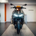 BMW CE-04 : découvrez nos photos du scooter électrique aux côtés d’un concept « unique au monde » BMW CE-04 : découvrez nos photos du scooter électrique aux côtés d’un concept « unique au monde »