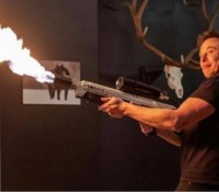 Elon Musk et son lance-flammes de la Boring Company