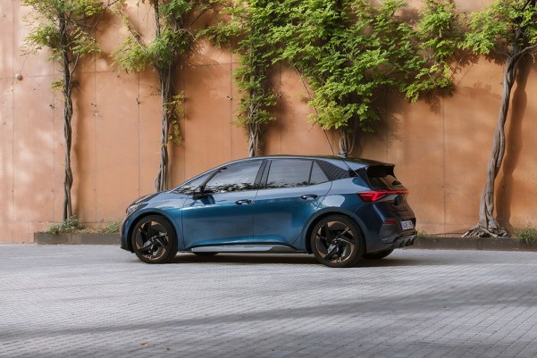 Essai Cupra Born11