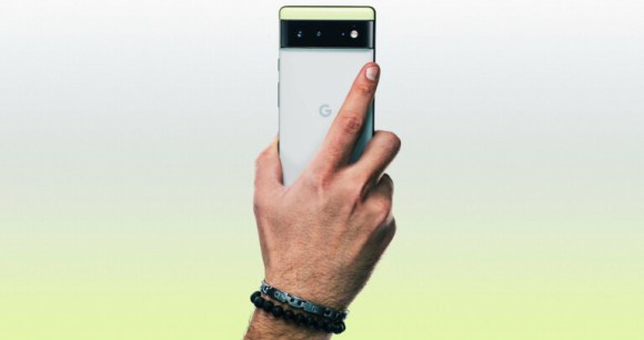 Le Google Pixel 6 // Source : Arnaud Gelineau - Frandroid Le Google Pixel 6 // Source : Arnaud Gelineau - Frandroid