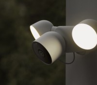 La caméra Google Nest Cam avec projecteur // Source : Google La caméra Google Nest Cam avec projecteur // Source : Google