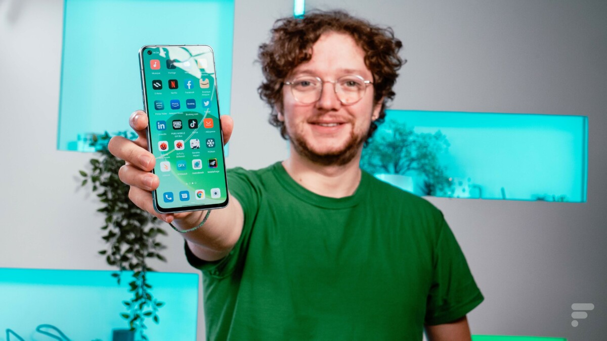 L'Oppo Reno 6. // Source : Frandroid - Anthony Wonner L'Oppo Reno 6. // Source : Frandroid - Anthony Wonner