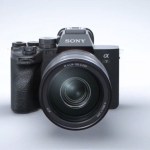 Sony A7 IV officialisé : un boîtier idéal pour la photo, mais aussi pour la vidéo