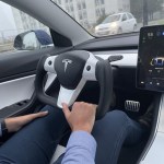 Pourquoi le célèbre volant « Yoke » des Tesla va bientôt devenir illégal en Chine Pourquoi le célèbre volant « Yoke » des Tesla va bientôt devenir illégal en Chine