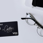 Les clients de la néobanque Revolut peuvent désormais personnaliser leur carte bancaire