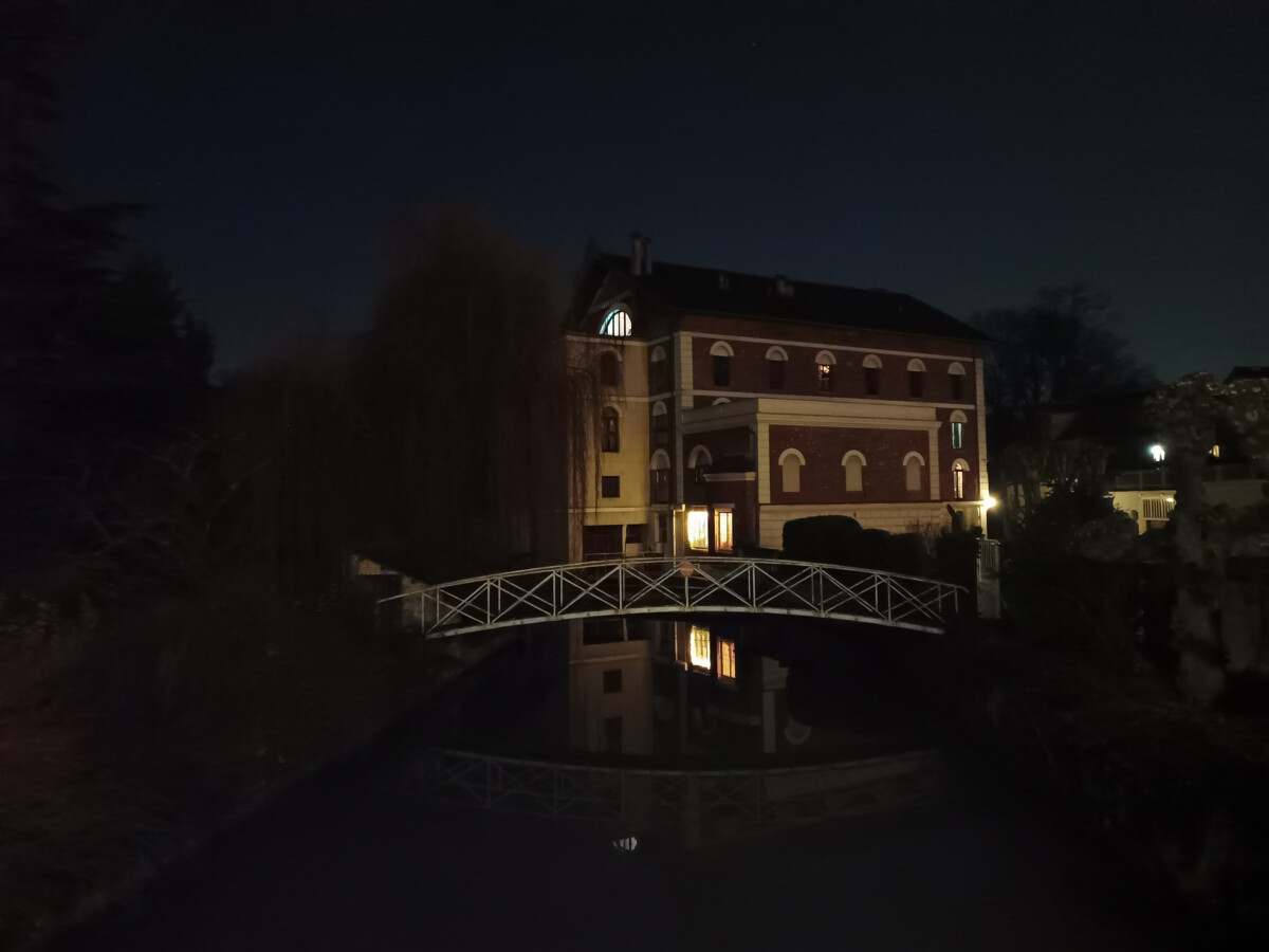 Sans mode nuit Sans mode nuit