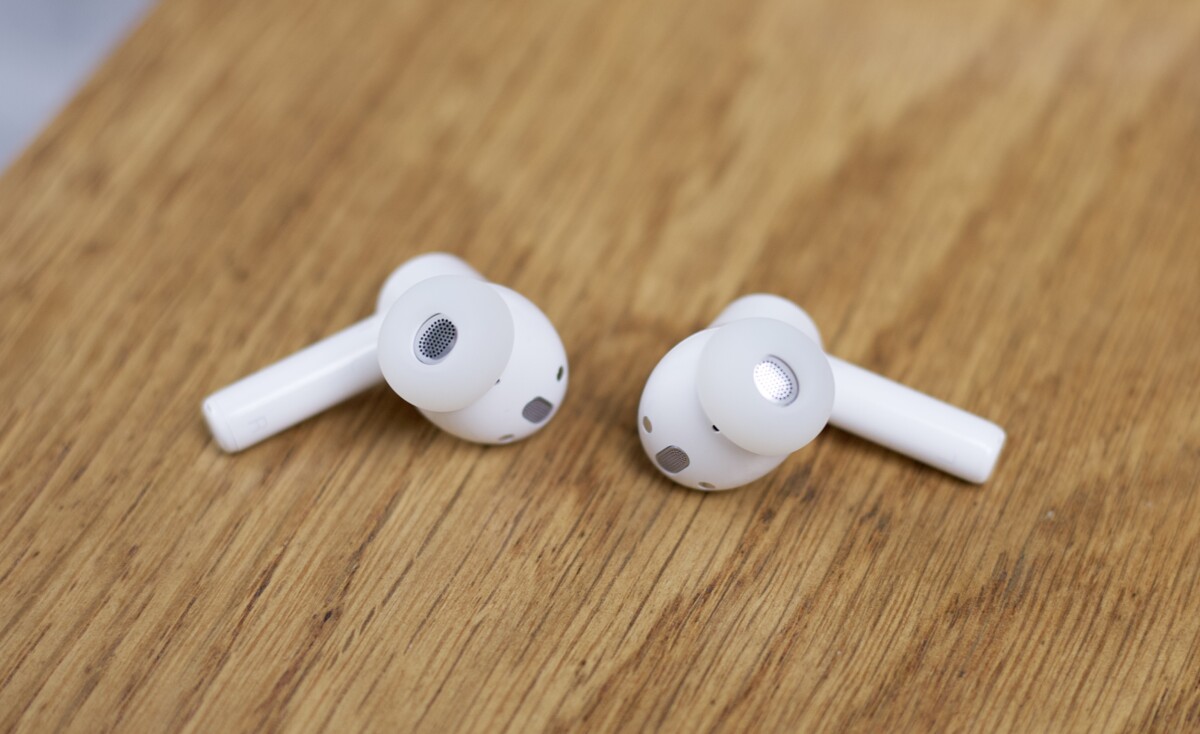 OnePlus Buds Z2 OnePlus Buds Z2