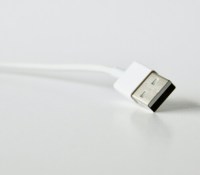 Image d'illustration d'un port usb // Source : Pexels/Matthias Zomer