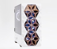 Voici l'étrange boîtier PC de CyberPowerPC, avec ses 18 panneaux mécaniques // Source : CyberPowerPC