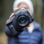 EOS R5 C : Canon dévoile un nouvel appareil photo qui a tout d&rsquo;une caméra vidéo pro